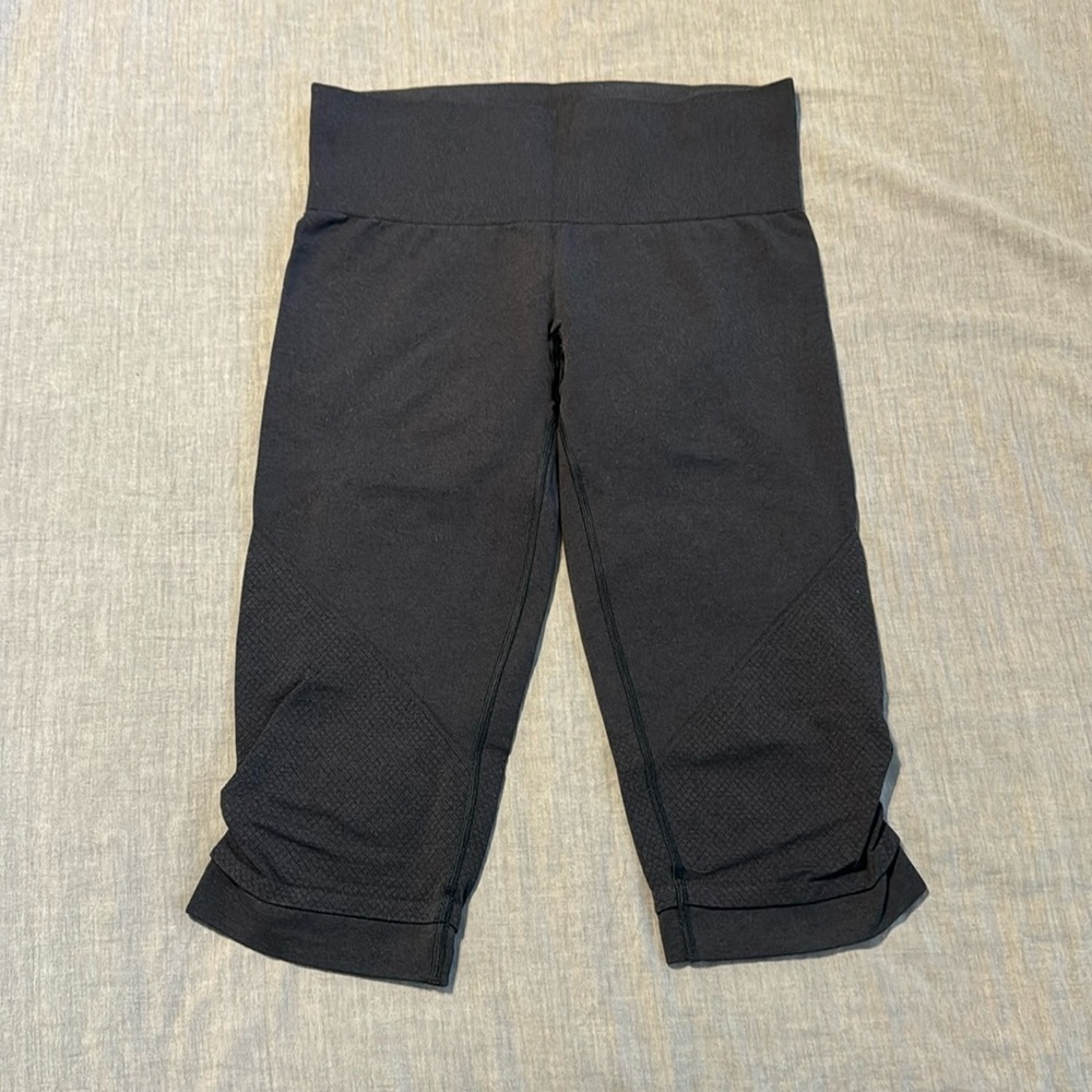 Lululemon Athletica Cropped Leggings